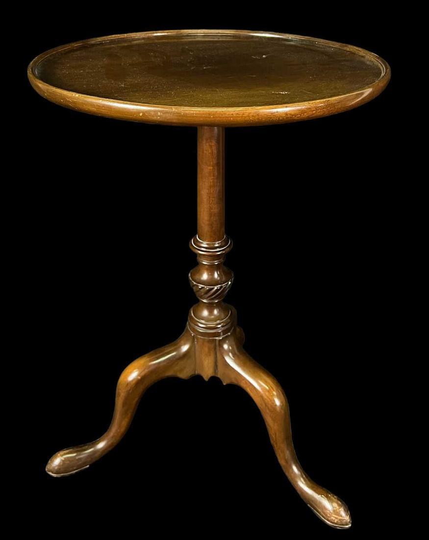 VINTAGE KITTINGER MAHOGANY TRIPOD TABLE (1 of 4)