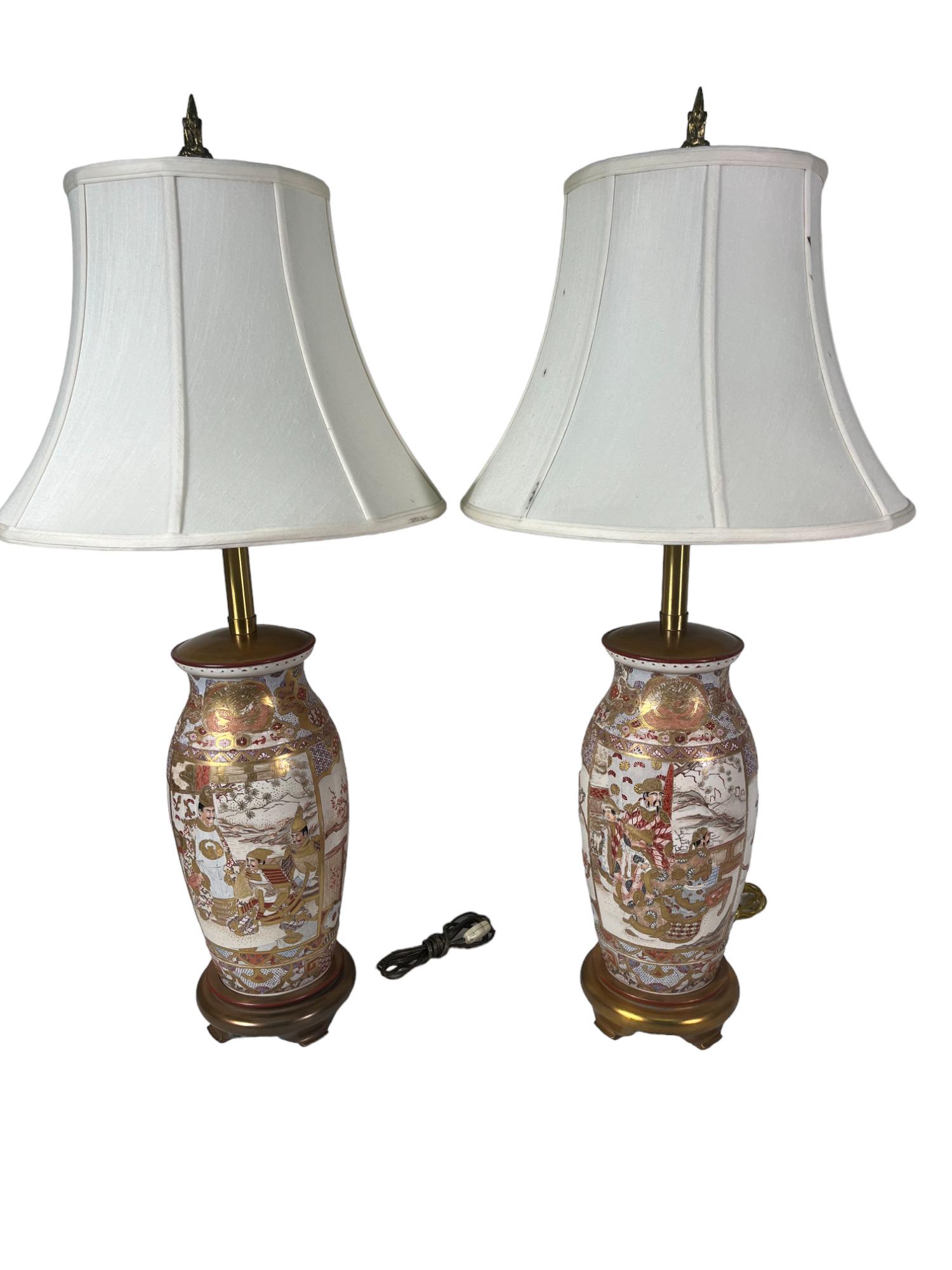 PAIR OF LARGE JAPANESE HAND PAINTED MARBRO LAMPS (1 of 6)