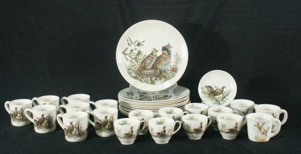 THIRTY-SIX PIECES "GAME BIRDS" JOHNSON BROTHERS: THIRTY-SIX PIECES "GAME BIRDS" BY JOHNSON BROTHERS, ENGLAND PORCELAIN CHINA. Height: 1,1 in. by Width: 6,12 in.
