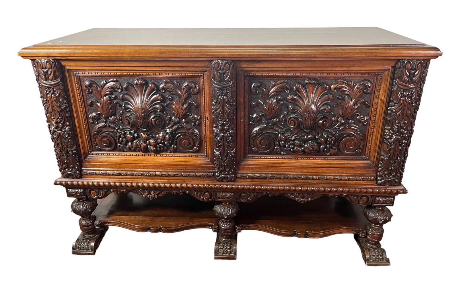 BEAUTIFULLY CARVED RENAISSANCE REVIVAL BUFFET MADE OF ITALIAN WALNUT (1 of 12)