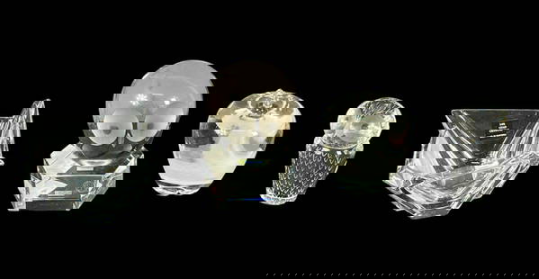 5 CRYSTAL PCS, PAPERWEIGHTS, BOWL ETC: 5 CRYSTAL PCS, PAPERWEIGHTS, BOWL ETC BACCARAT, ROGASKA , KOSTA BODA Height: 4.25 in. by Width: 3.5 in. by Depth: 3.5