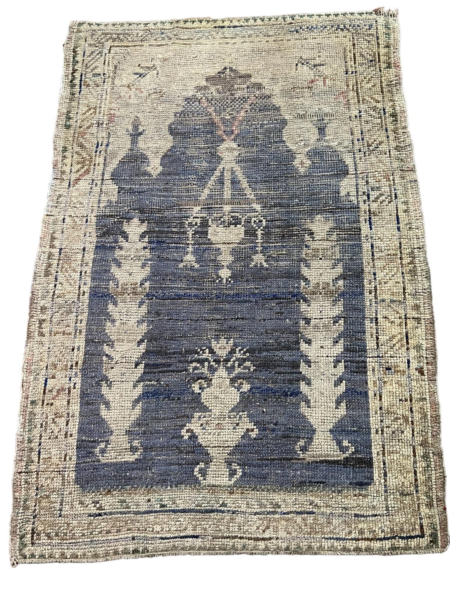HAND WOVEN TURKISH PRAYER RUG: HAND WOVEN TURKISH PRAYER RUG Height: 54.5 in. by Width: 36