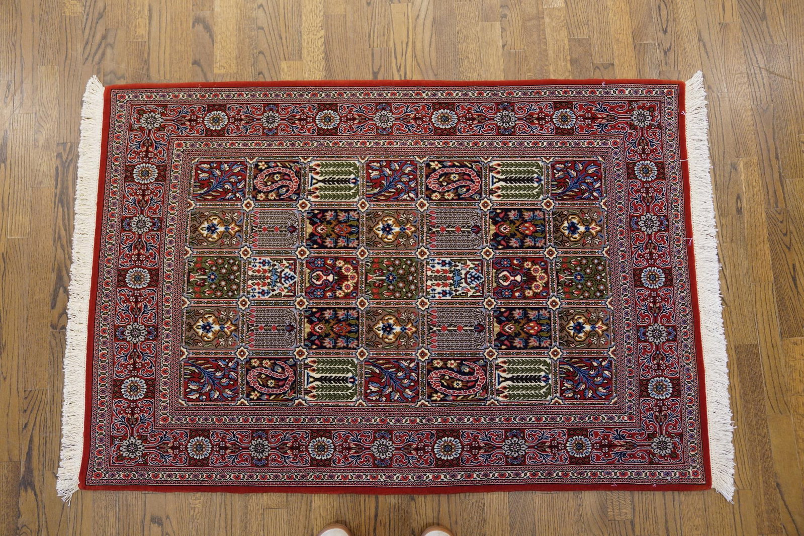Wool/Silk/Iran/Tabriz: Red/Rectangle Height: 39 in. by Width: 57