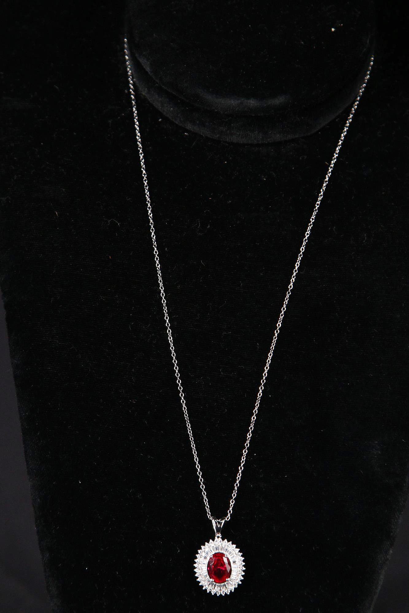 3 CT RUBY AND WHITE SAPPHIRE EVENING NECKLACE (1 of 2)