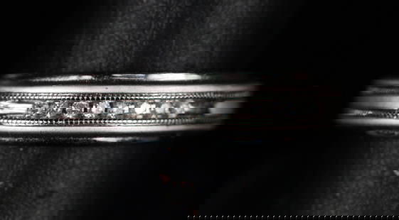 MENS DIAMOND WEDDING BAND 10 KT WHITE GOLD: MENS DIAMOND WEDDING BAND 10 KT. WHITE GOLD SIZE 10 (182)