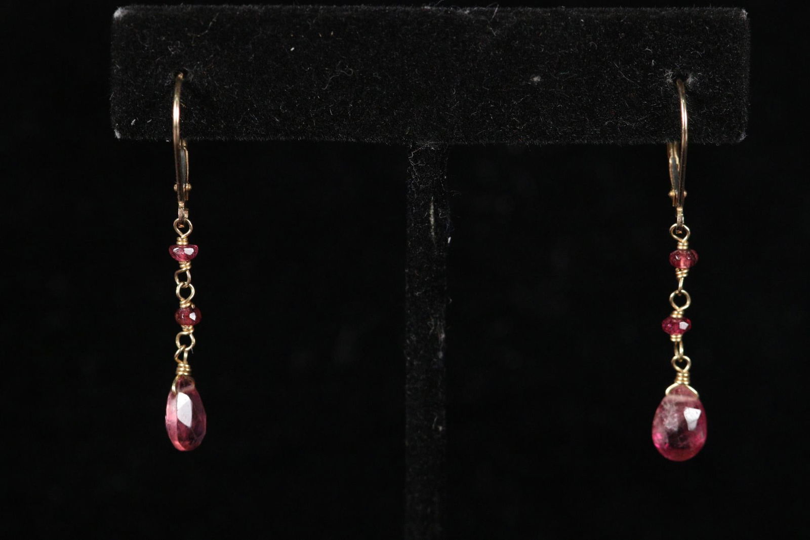 NATURAL RUBIES set in 14kt.yellow earrings. These (1 of 3)