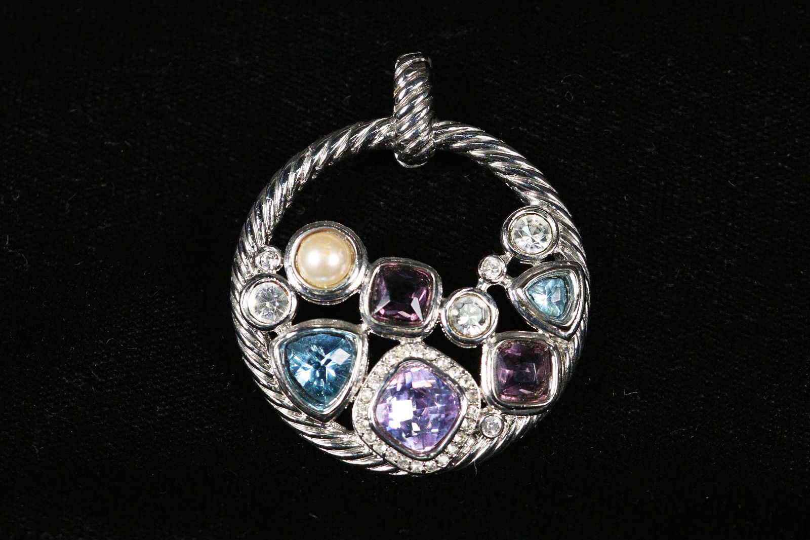 STERLING SILVER MIXED STONE ROUND PENDANT (1 of 2)