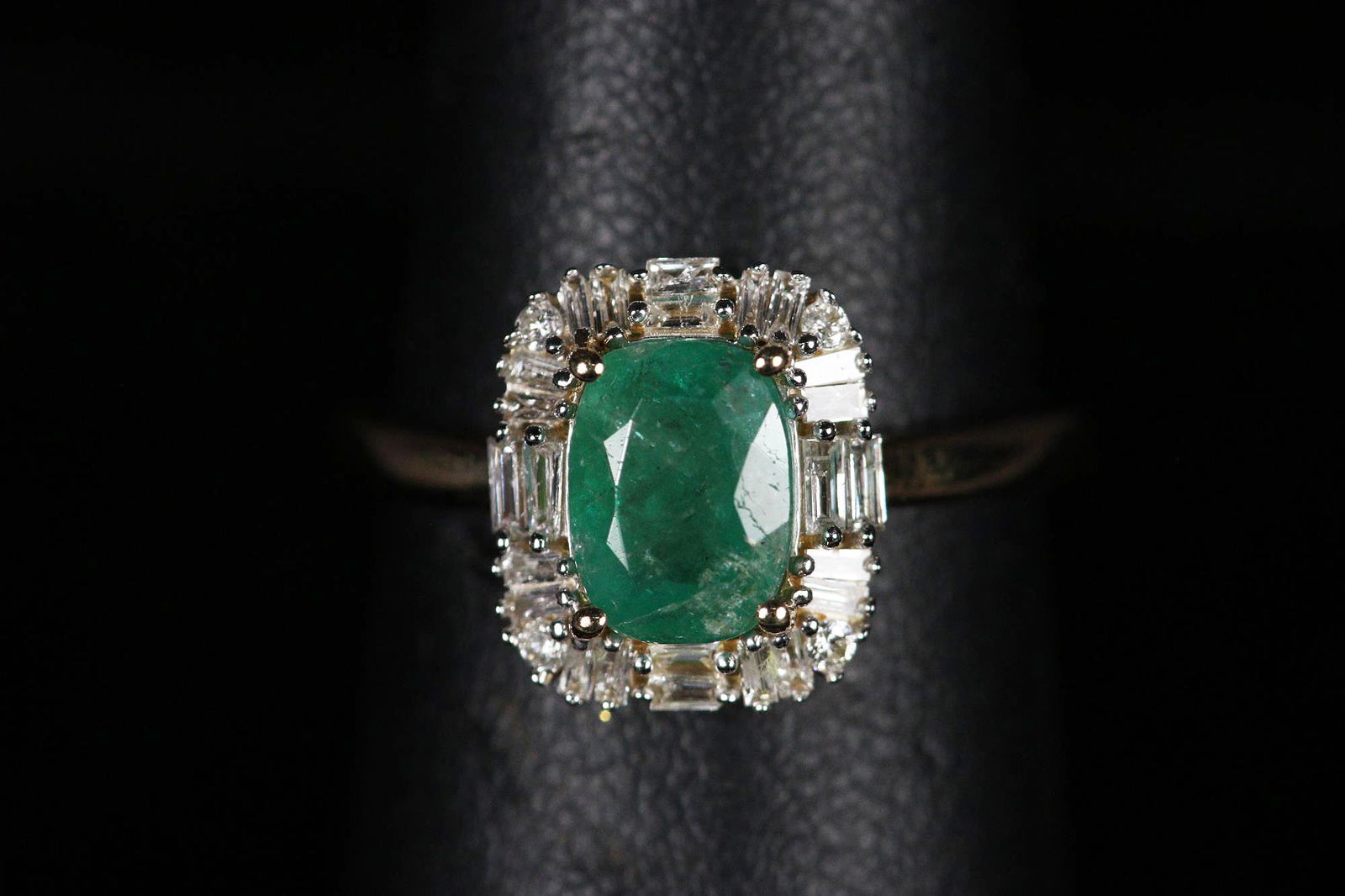 GENUINE EMERALD AND DIAMOND DINNER RING 14 KT (1 of 3)
