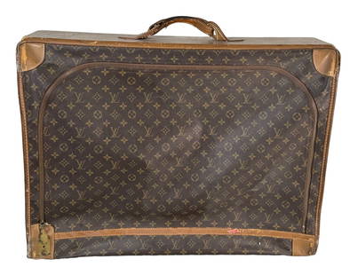 VINTAGE LOUIS VUITTON MONOGRAM SUITCASE: VINTAGE LOUIS VUITTON MONOGRAM SUITCASE AS IS Height: 21.5 in. by Width: 28 in. by Depth: 9