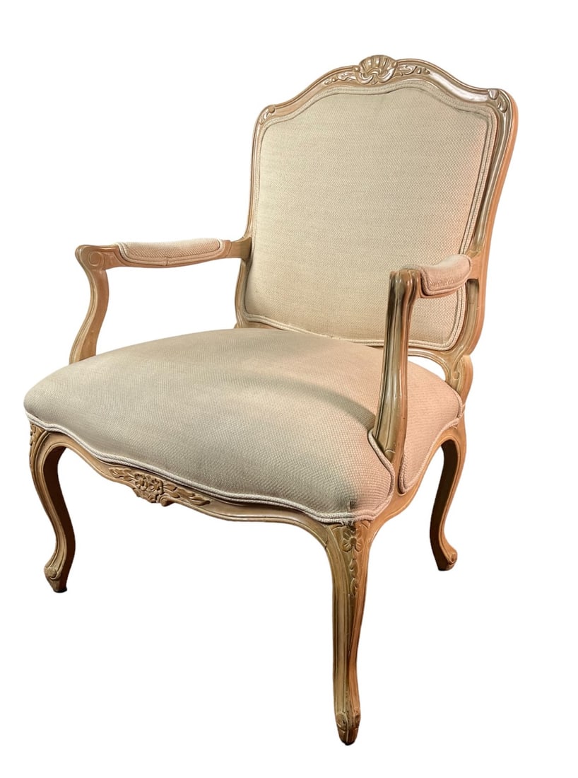 VINTAGE LOUIS XV STYLE CARVED ARMCHAIR: VINTAGE LOUIS XV STYLE CARVED ARMCHAIR Height: 37.5 in. by Width: 27 in. by Depth: 27