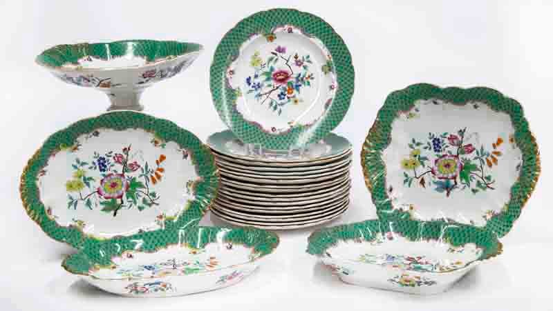 23 PCS ENGLISH IRON STONE DESSERT SERVICE (1 of 9)
