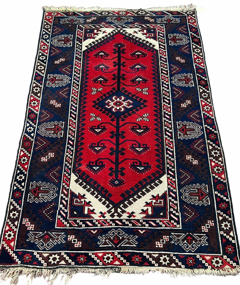 ANTIQUE TURKISH SHIRAZ HANDMADE RUG: ANTIQUE TURKISH SHIRAZ HANDMADE RUG Height: 74 in. by Width: 48