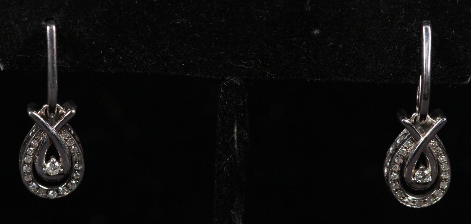 DESIGNER CZ DIAMOND EARRINGS (267): DESIGNER CZ DIAMOND EARRINGS (267)