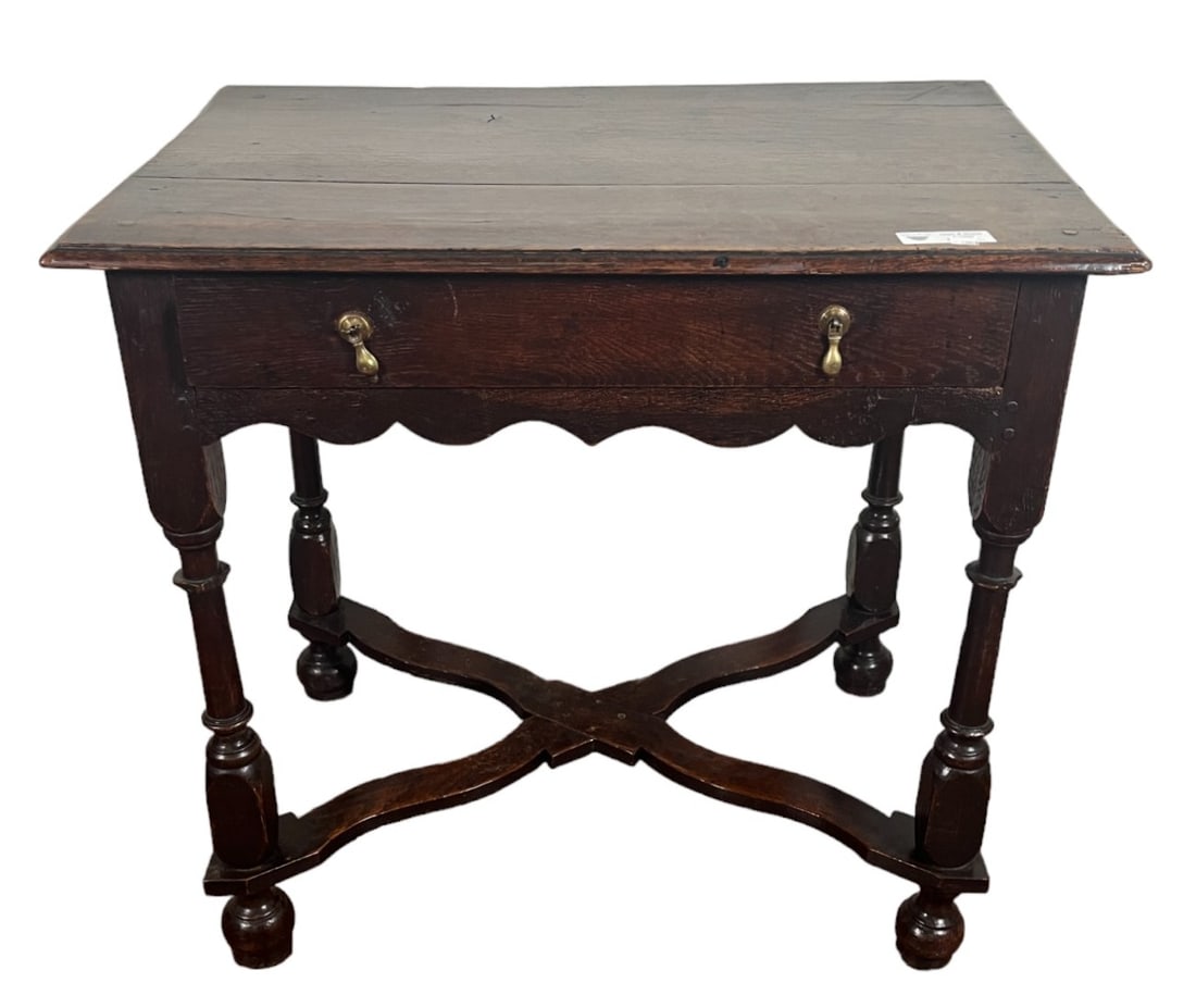 WILLIAM AND MARY ENGLISH OAK SIDE TABLE (1 of 4)