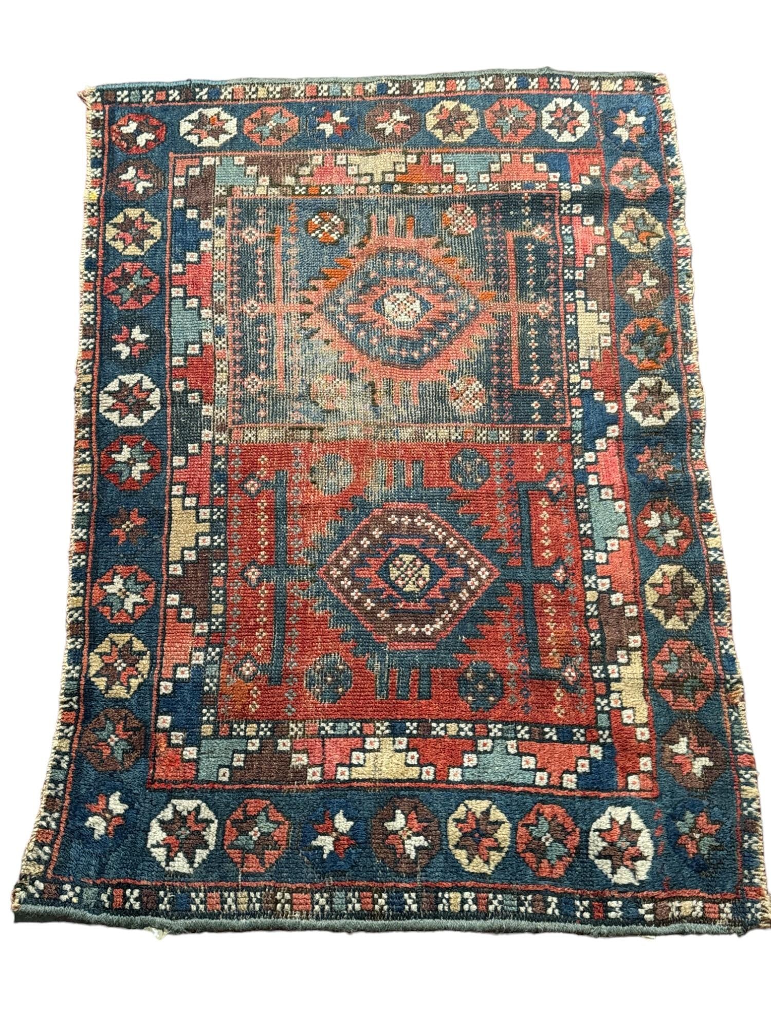 ANTIQUE HAND KNOTTED HERIZ RUG 43 X 30 (1 of 3)