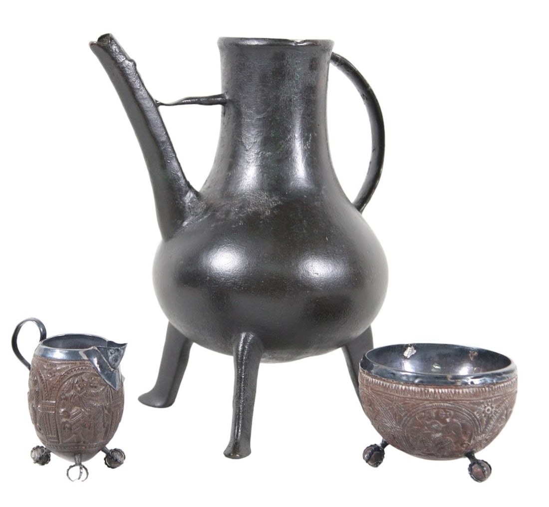 ANTIQUE BRONZE CHINESE EWER (1 of 8)