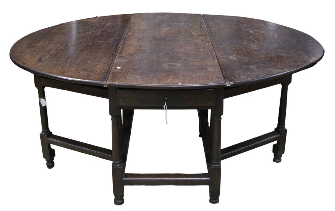 ANTIQUE ENGLISH OAK GATELEG TABLE (1 of 6)