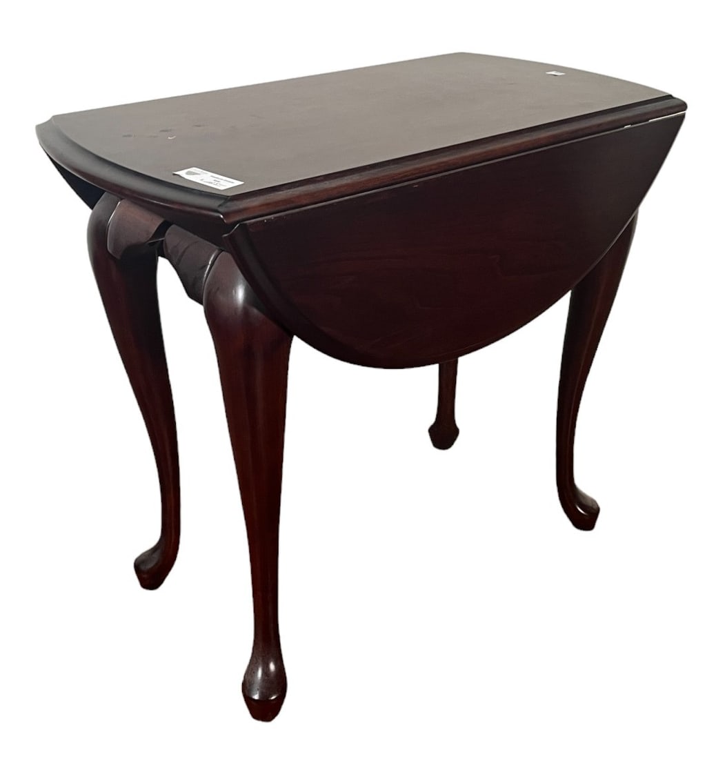 VINTAGE TRADITIONAL STYLE DROPLEAF TABLE (1 of 4)