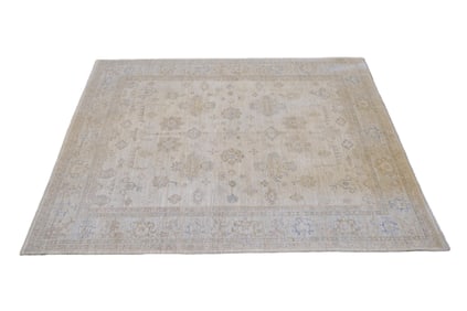 OUSHAK RUG