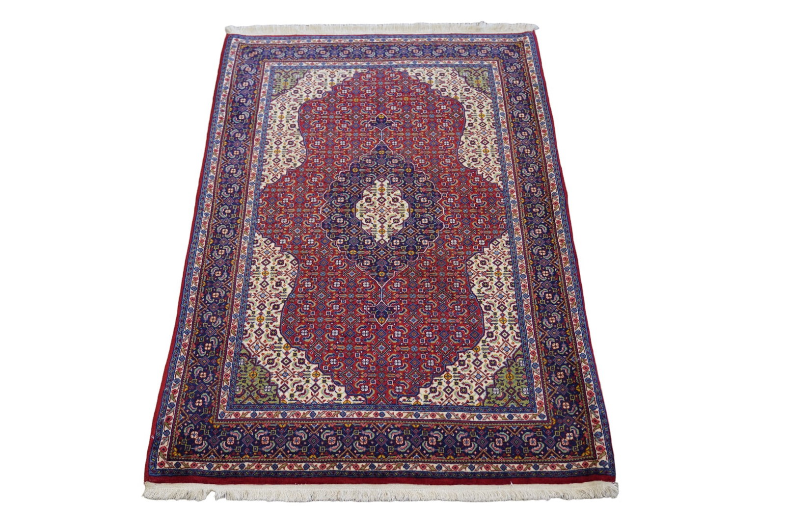 TABRIZ FISH SCALE WOOL IRAN RUG: 3'7" X 5'2" TABRIZ FISH SCALE WOOL IRAN RUG (13524/412)