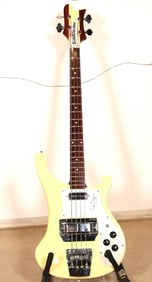 Rickenbacker 4001CS