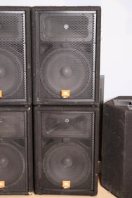 PAIR OF JBX 100 JLB SPEAKERS