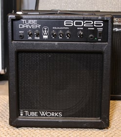 TUBE WORKS 6025 AMPLIFIER