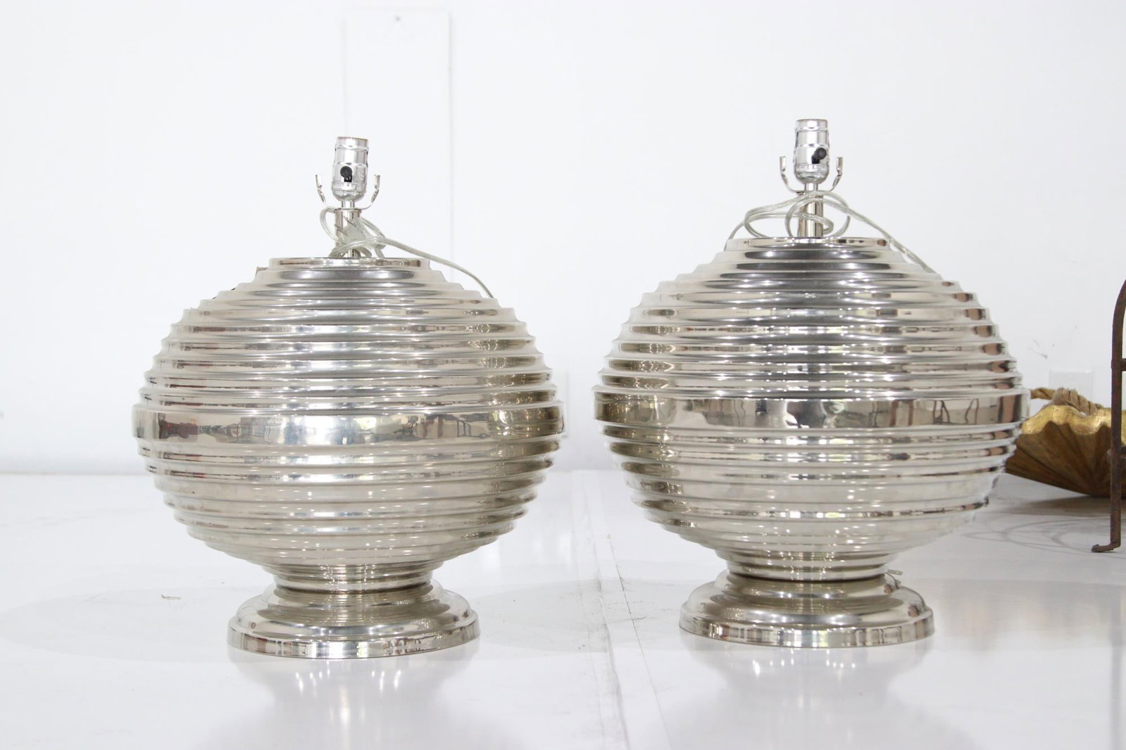 PR OF LARGE ROUND CROME LAMPS: PR OF LARGE ROUND CROME LAMPS