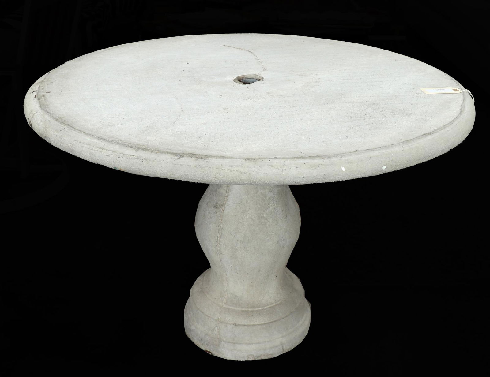 CONCRETE ROUND TABLE: CONCRETE ROUND TABLE. 30"h x 44" round.