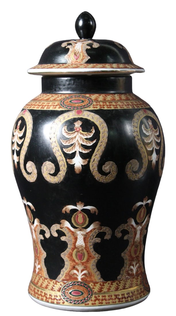 LIDDED CHINESE GINGER JAR: LIDDED CHINESE GINGER JAR. Height: 17.5 in. by Width: 9 in. by Depth: 9