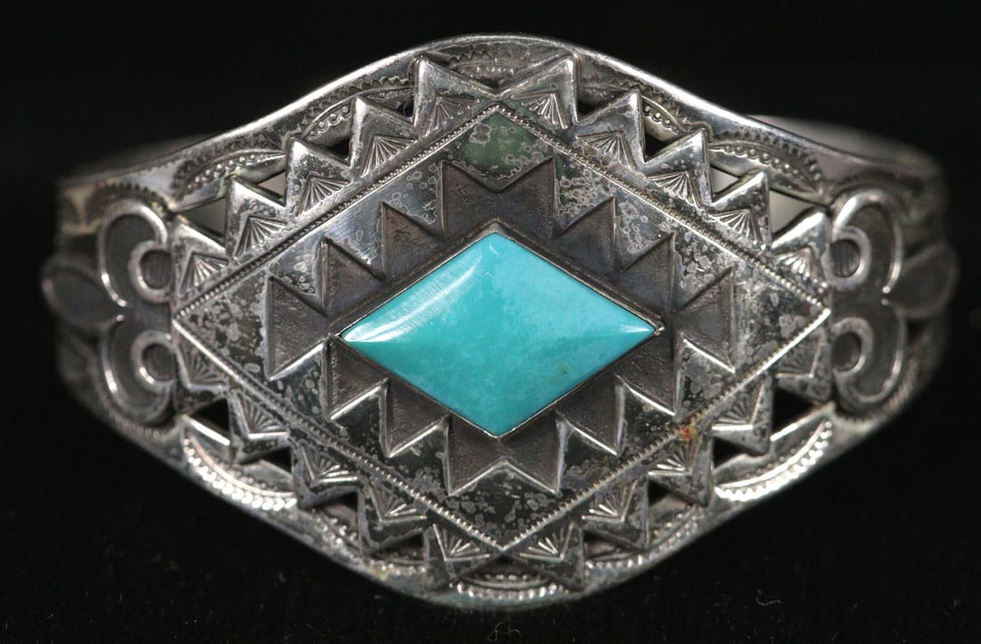 SILVER PLATED TURQOISE CUFF BRACELET (1 of 2)