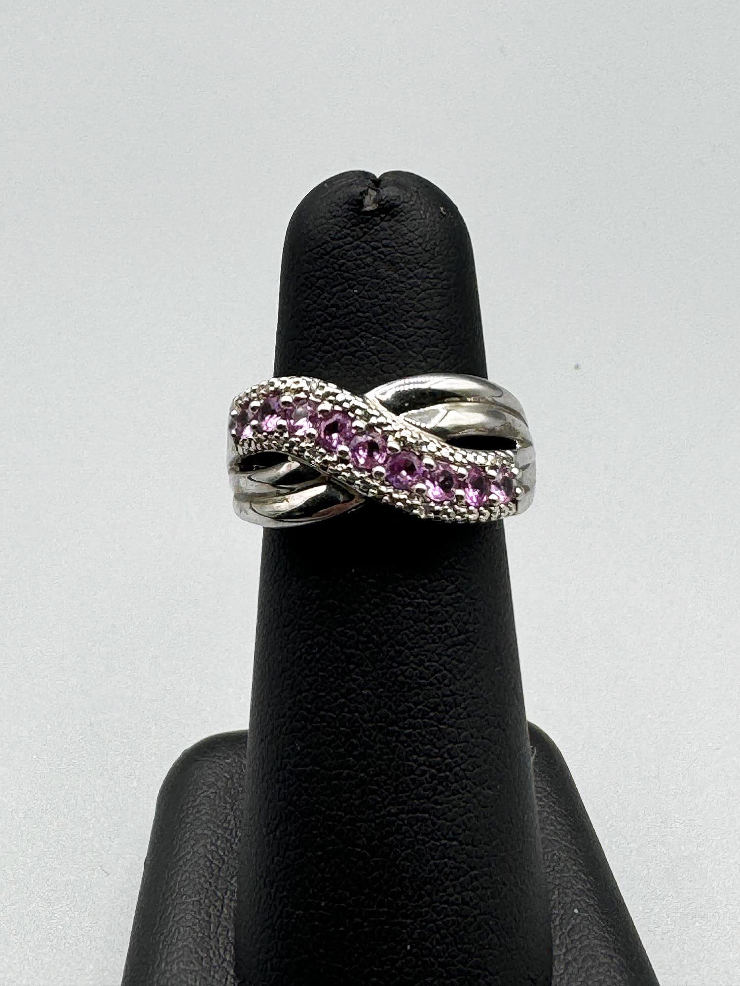PINK SAPPHIRE STERLING RING: PINK SAPPHIRE STERLING RING SIZE 6