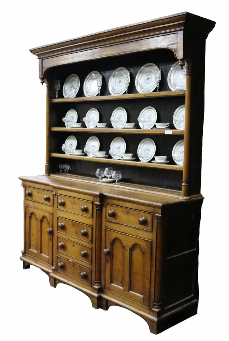 19th CENTURY ENGLISH HUTCH WITH PLATE RACK (1 of 6)