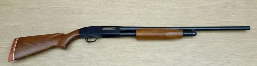 Mossberg 500A 12 ga. Shotgun. Good condition: Mossberg 500A 12 ga. Shotgun. Good condition,26.25" Barrel. Shiny Bore, Tight Action Pump Action A renowned 12-gauge shotgun, known for its reliability.Featuring a durable construction and a favorite 