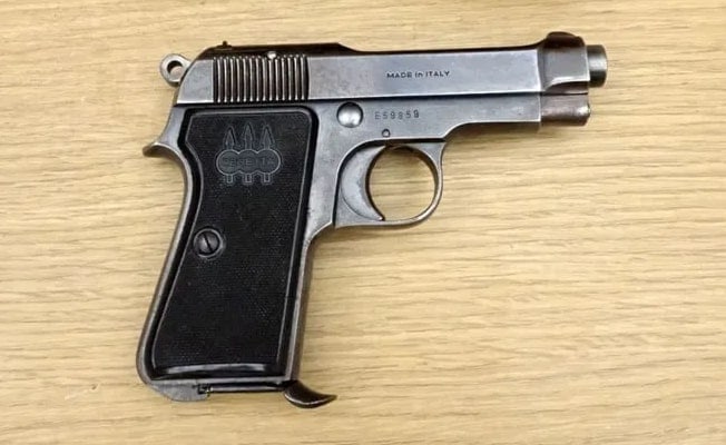 PIETRO BERETTA BERETTA 1958 9 CORTO/.380 Pistol.: PIETRO BERETTA BERETTA 1958 9 CORTO/.380 Pistol. Features a Front Blade Sight, Notch Rear sight, SA Only with a Serrated Hammer Spur. Manual Safety, Black Polymer Checkered Grips, FACTORY PROOF MARKS 