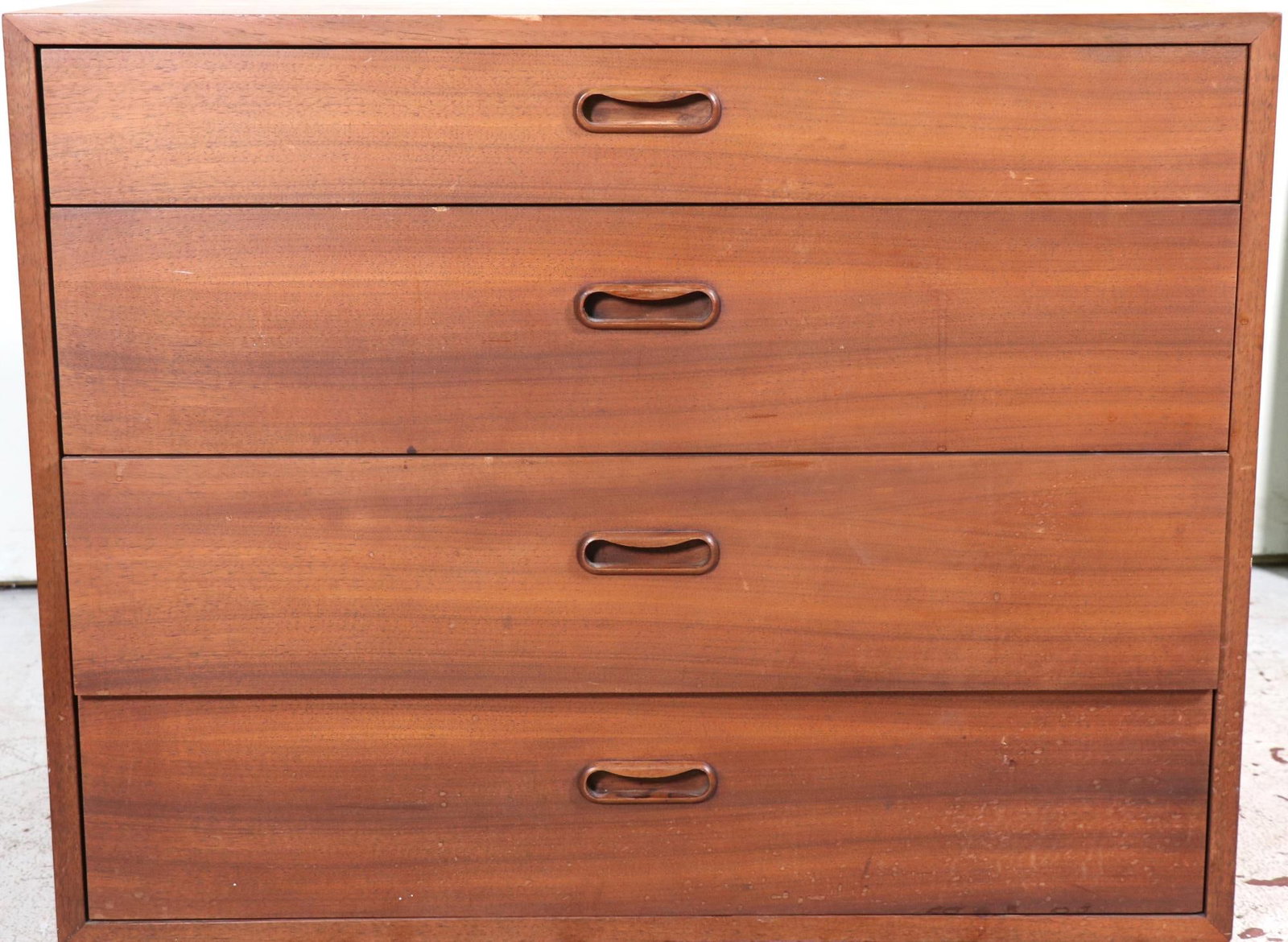 DANISH TEAK MID-CENTURY MODERN STYLE CHEST: DANISH TEAK MID-CENTURY MODERN STYLE CHEST OF DRAWERS. FOUR DRAWERS. Height: 24 in. by Width: 31 in. by Depth: 18 in.