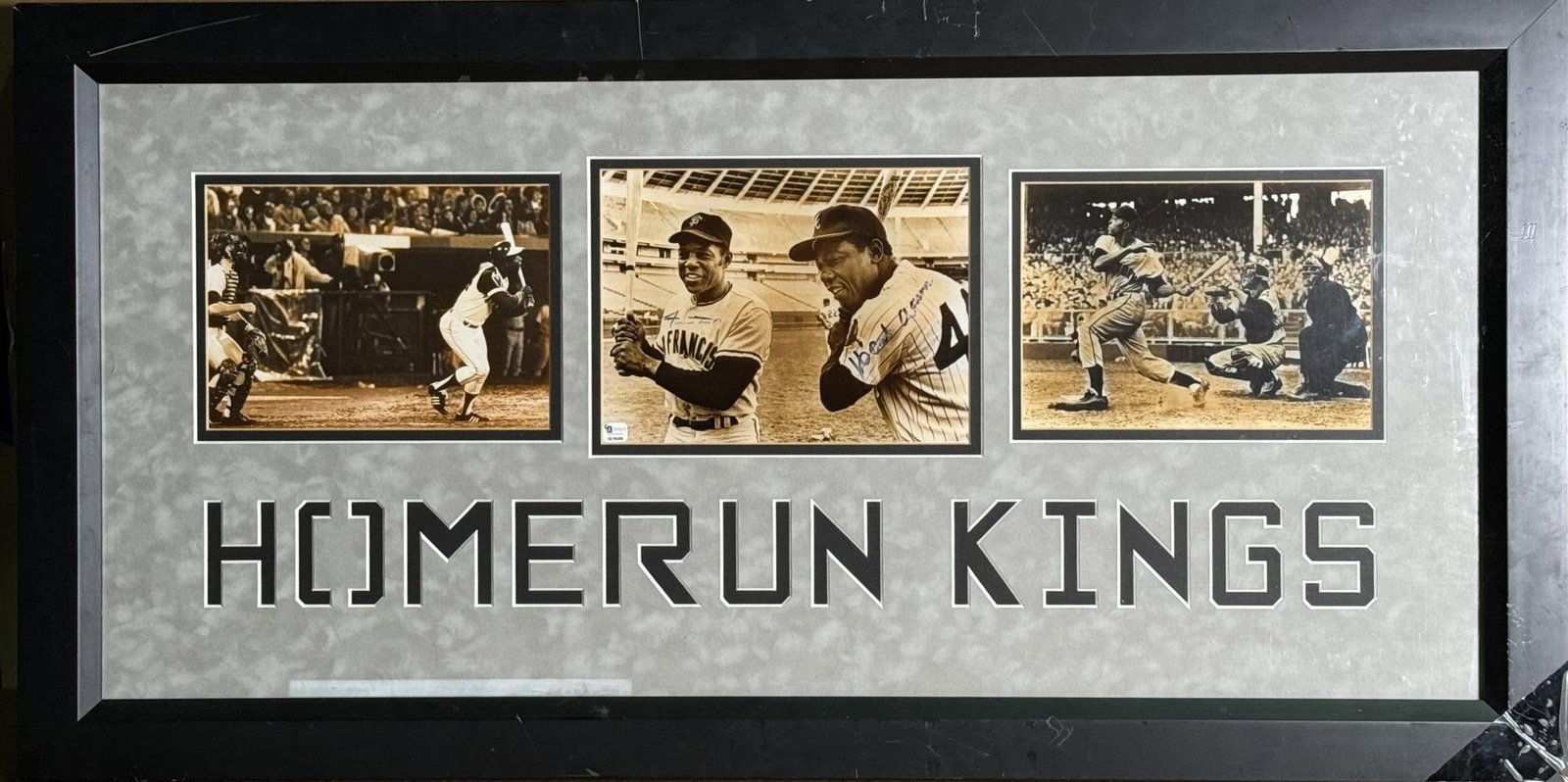 HANK AARON, WILLIE MAYS AUTOTOGRAPHED HOMERUN KING: HANK AARON, WILLIE MAYS AUTOTOGRAPHED HOMERUN KINGS UC129220