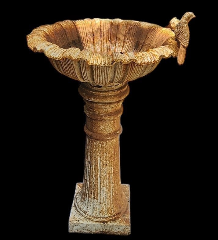 IRON BIRD BATH: IRON BIRD BATH.