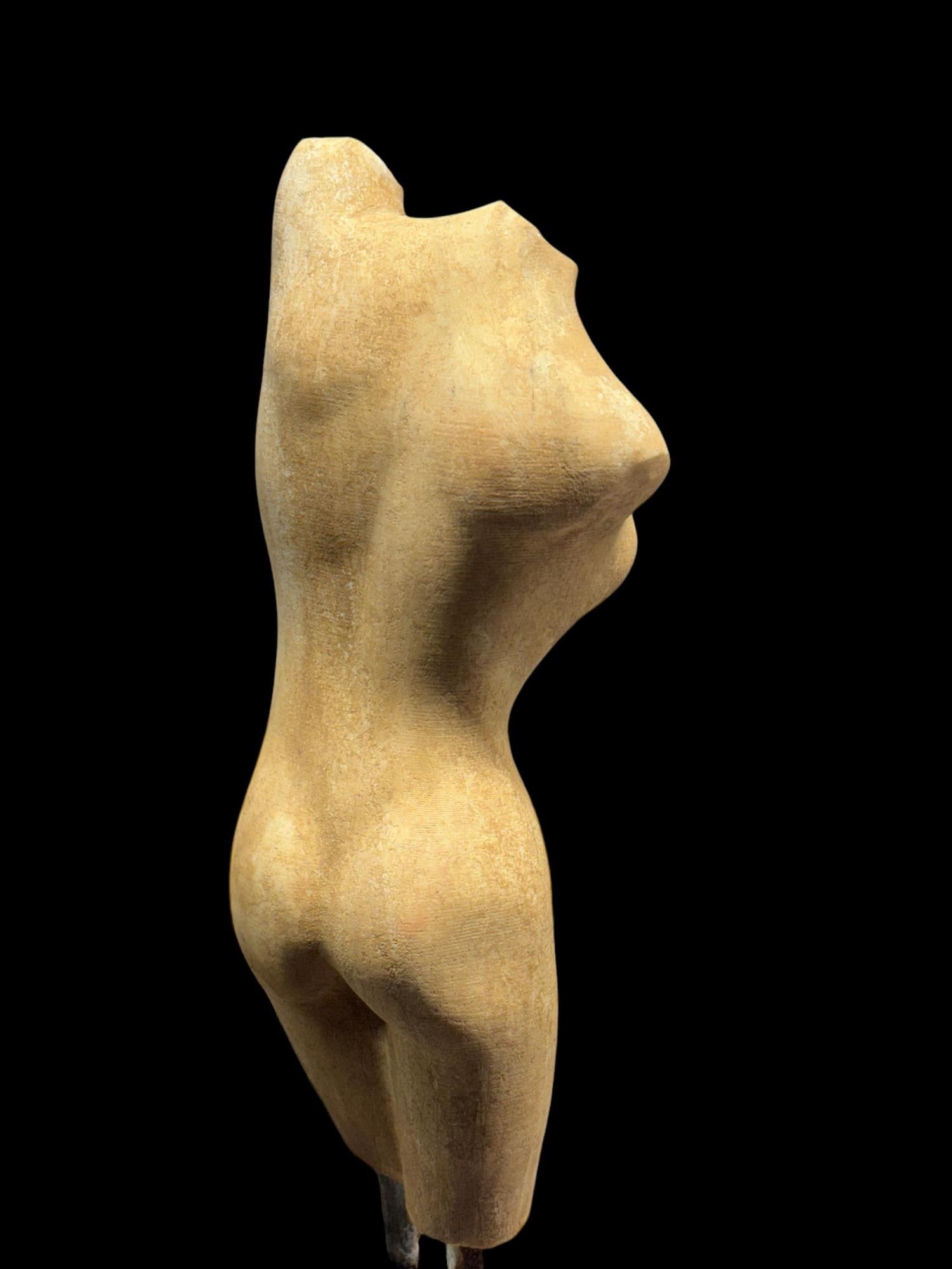 FEMALE MARBLE TORSO ON PLINTH (1 of 4)