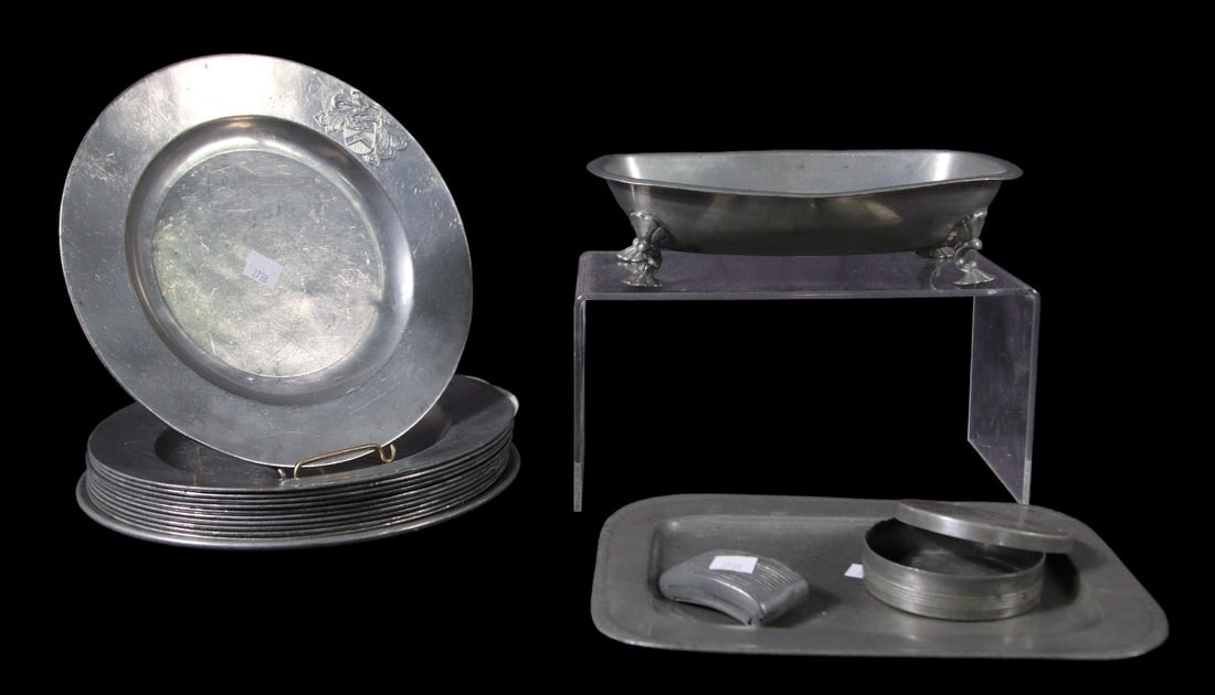 16 ANTIQUE PEWTER CHARGERS AND SERVING TRAYS (1 of 4)
