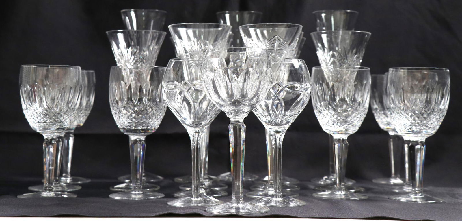 MIXED LOT OF 22 WATERFORD CRYSTAL GOBLETS (1 of 4)