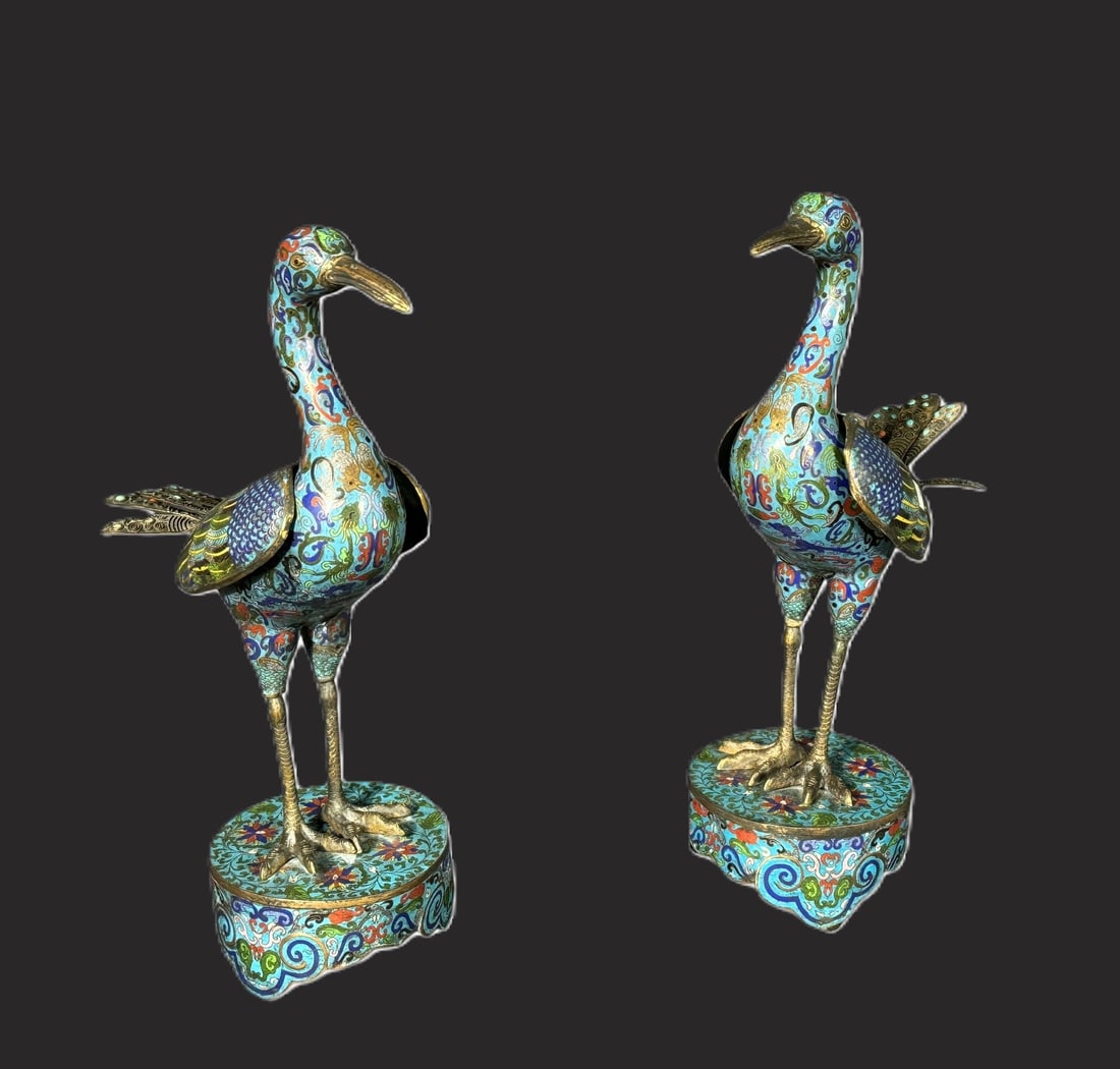 PAIR OF ANTIQUE CLOISONNE BIRDS ON CLOISONNE PLINTH (1 of 6)