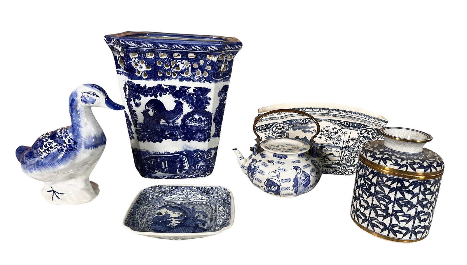 SET OF SIX BLUE & WHITE CHINOISERIE CERAMIC POTTER (1 of 14)