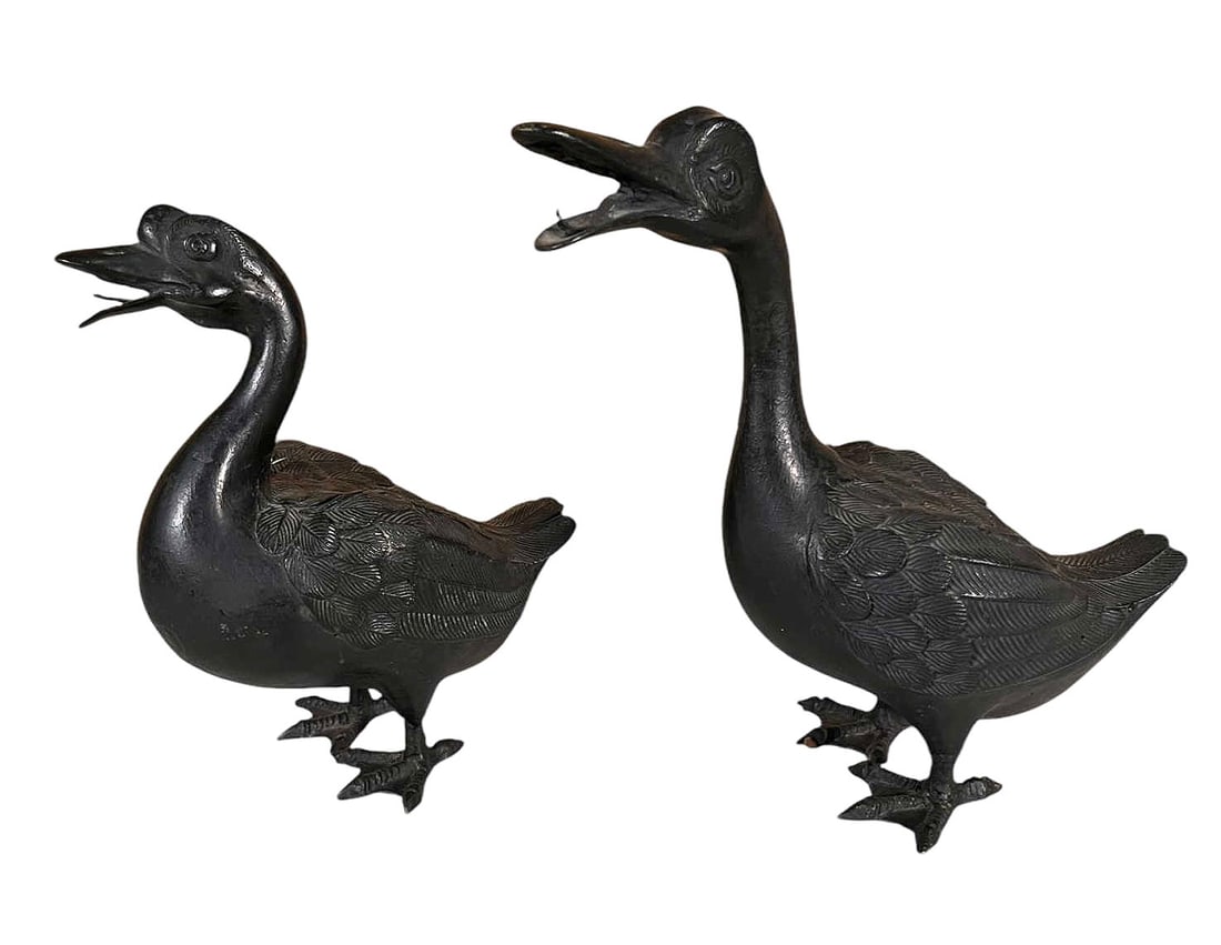 PAIR OF 20TH CENTURY IRON DUCK SCULPTURES,JAPANESE (1 of 5)