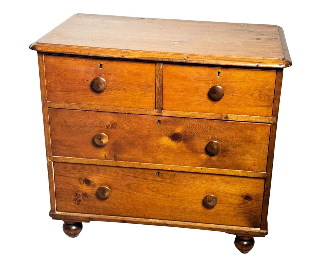 ANTIQUE VICTORIAN PINE CHEST OF DRAWERS (1 of 4)