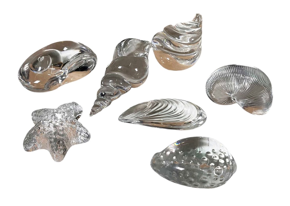 SET OF TWO BACCARAT SHELLS, TWO ST LOUIS FRANCE (1 of 11)