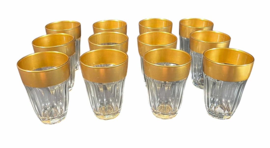 SET OF 12 VINTAGE MID-CENTURY GLASSES. (1 of 3)