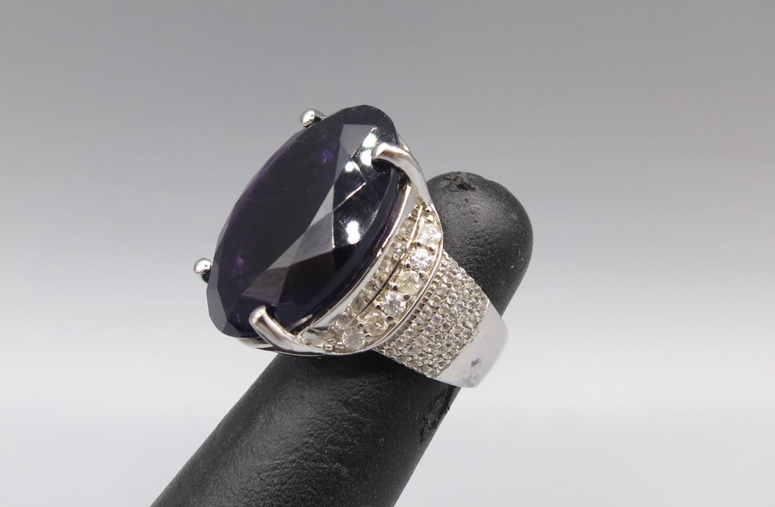 NATURAL AMETHYST & CLEAR SAPPHIRE STERLING RING (1 of 2)