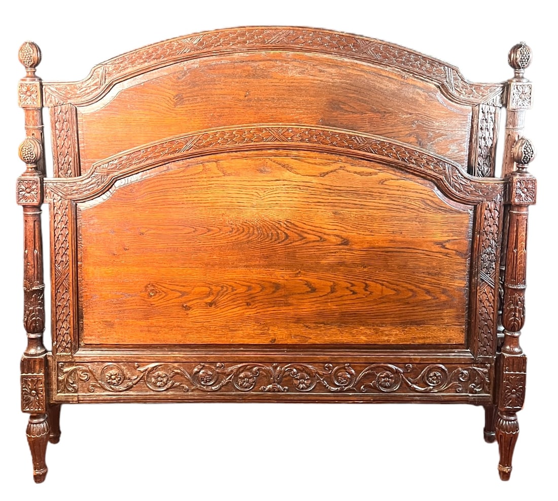 C 19TH FRENCH OAK FULL SIZE BED (1 of 7)