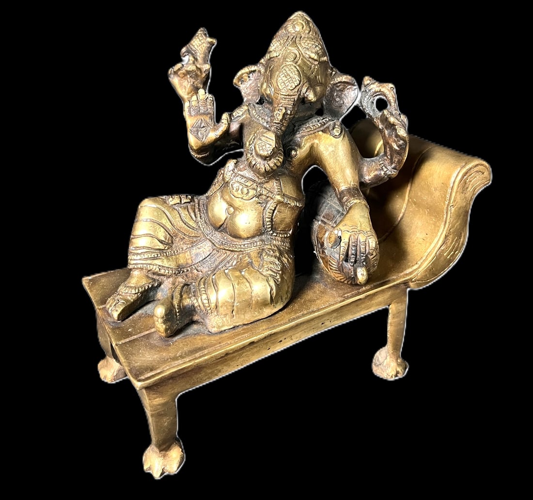 HINDU GOD GANESHA BRASS SCULPTURE (1 of 4)